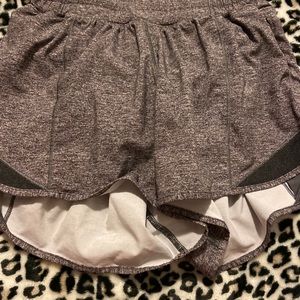 lululemon hotty hot short 4”